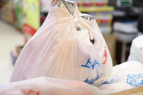 四樣東西開始收費引熱議，網友直呼離譜 塑料袋收費成焦點